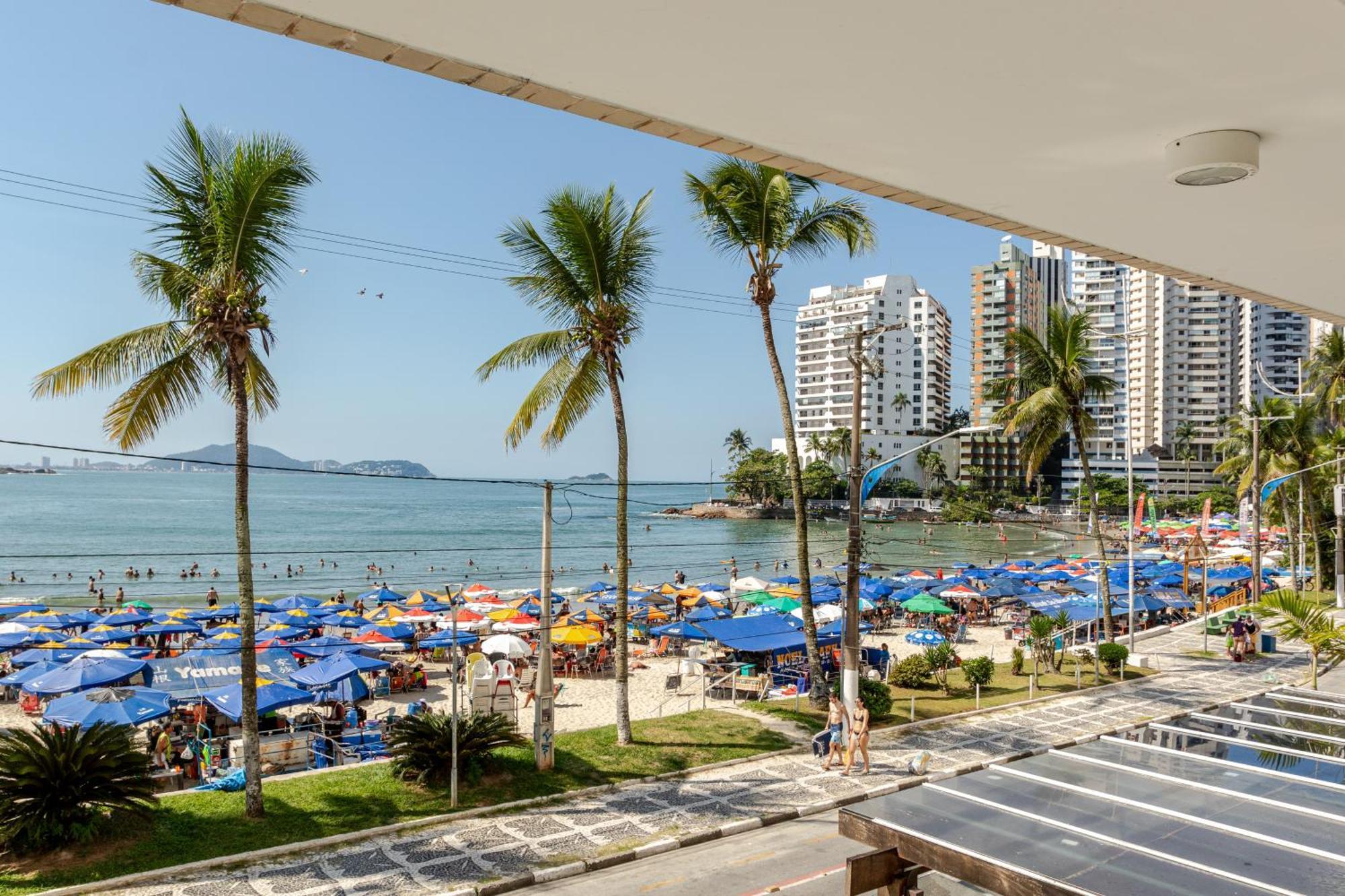 Apto - Predio De Frente Para Praia - Asturias - Guaruja - 2 Vagas Garagem - Wi-Fi E Ar Condicionado Exterior photo